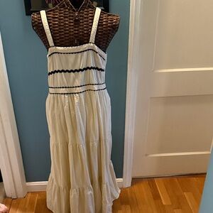 Elegant Cream Maxi Dress